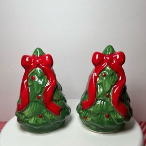 Christmas Trees Red Ribbon Bow Ceramic Salt and Pepper Shakers Holiday Kitchen